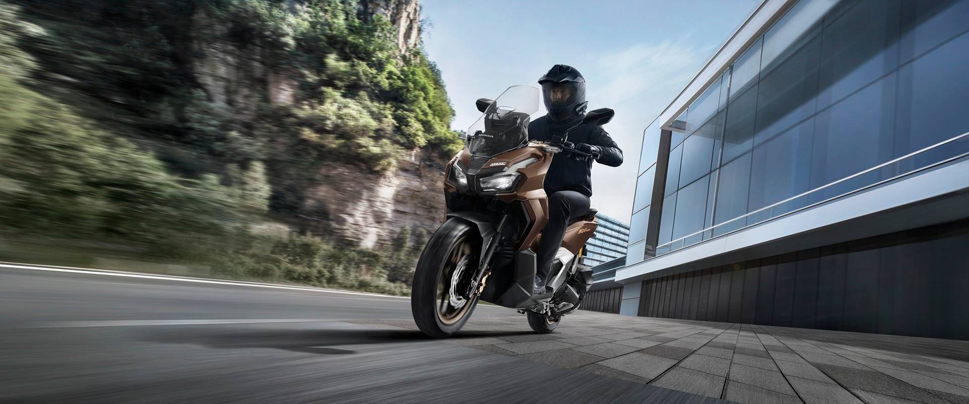 Jadi SUV Kebanggaan, New Honda ADV160 Semakin Gagah dan Canggih